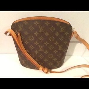 Authentic Louis Vuitton Drouot crossbody bag